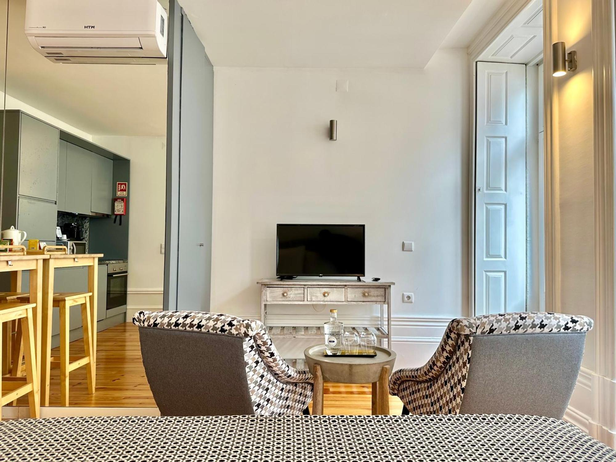 Youropo - Stories Apartment Porto Bagian luar foto